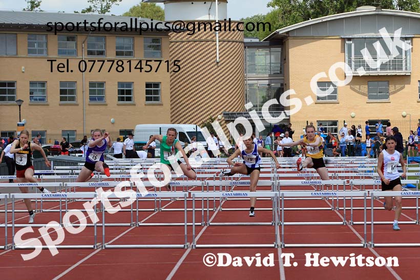 Womens Under-17s and Girls Under-15s Hurdles, 2022 Northern Inter Counties U17s and U15s Track and Field, York, Thursday, June 2nd. Photo: David T. Hewitson/Sports for All Pics